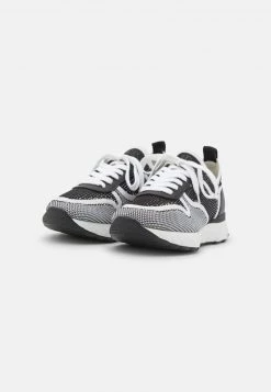 Paul Green Femme Baskets Basses Black 10 Paul Green Femme Baskets Basses Black -France Paul Green Soldes Boutique 406129fd161e495f82e93c3bbc303b93