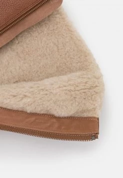 Paul Green Bottes à Plateau Cognac Femme 13 Paul Green Bottes à Plateau Cognac Femme -France Paul Green Soldes Boutique 327097fb19b74e65a6cf9616e0eb3242